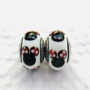 1 Pandora Disney charm BUY 6 OR MORE ITEMS AND A DISCOUNTS